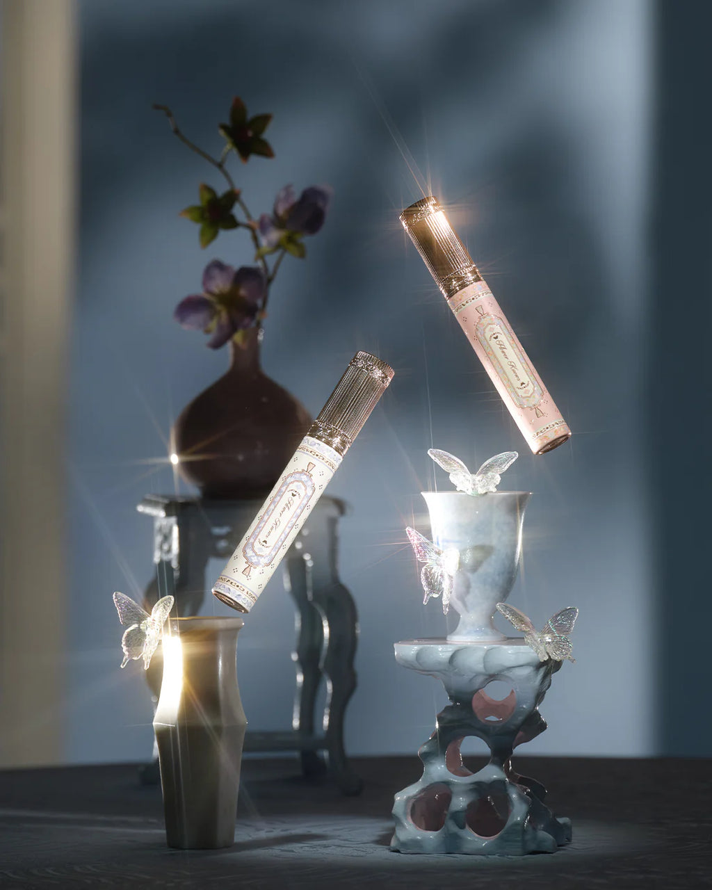 Butterfly Cloud Collar Mascara